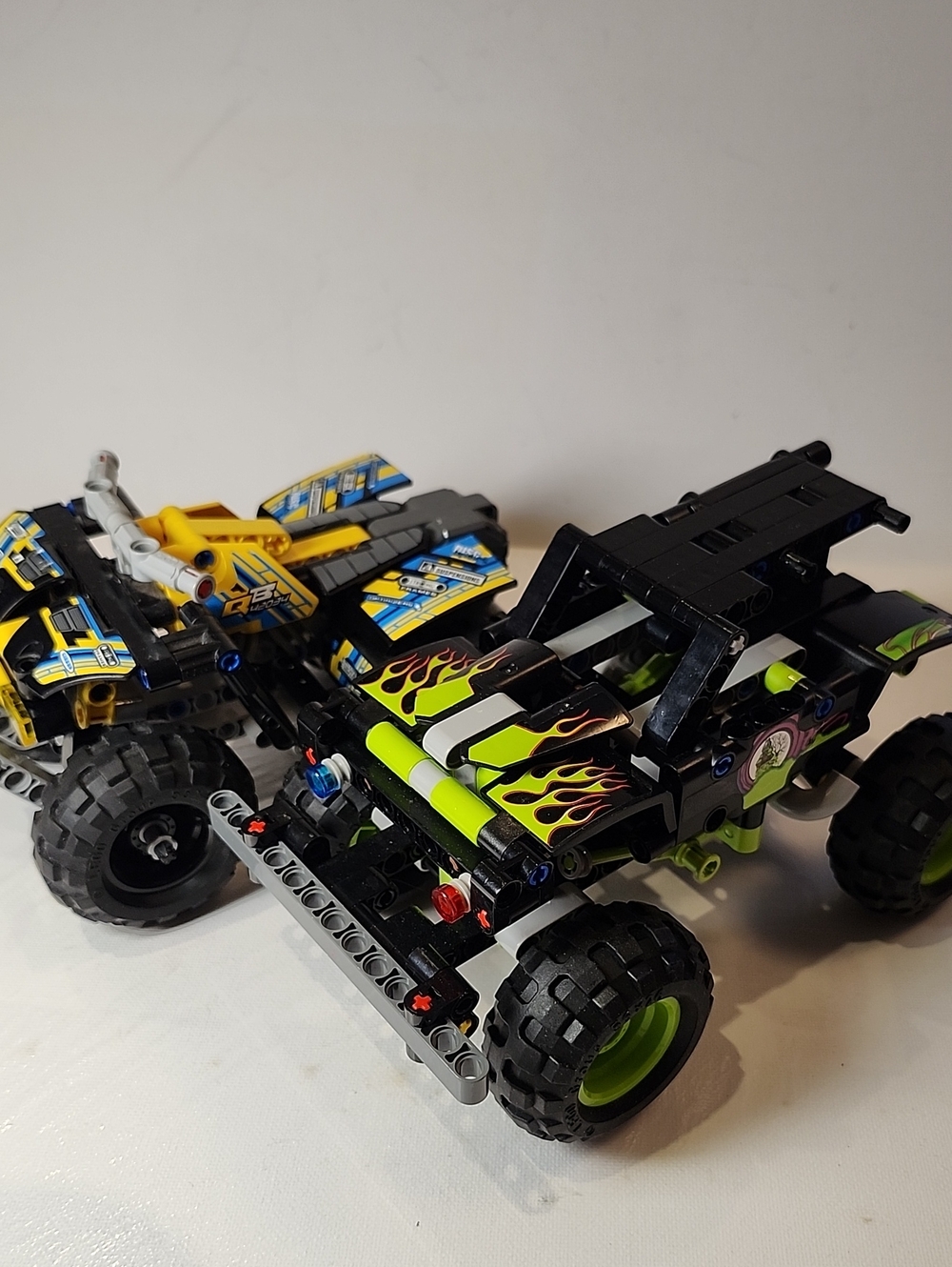 Lego Black and Lime Green Kids Off-Road Stunt Buggy Toy 42034.42118